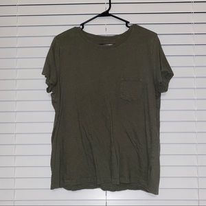Army green front pocket tee